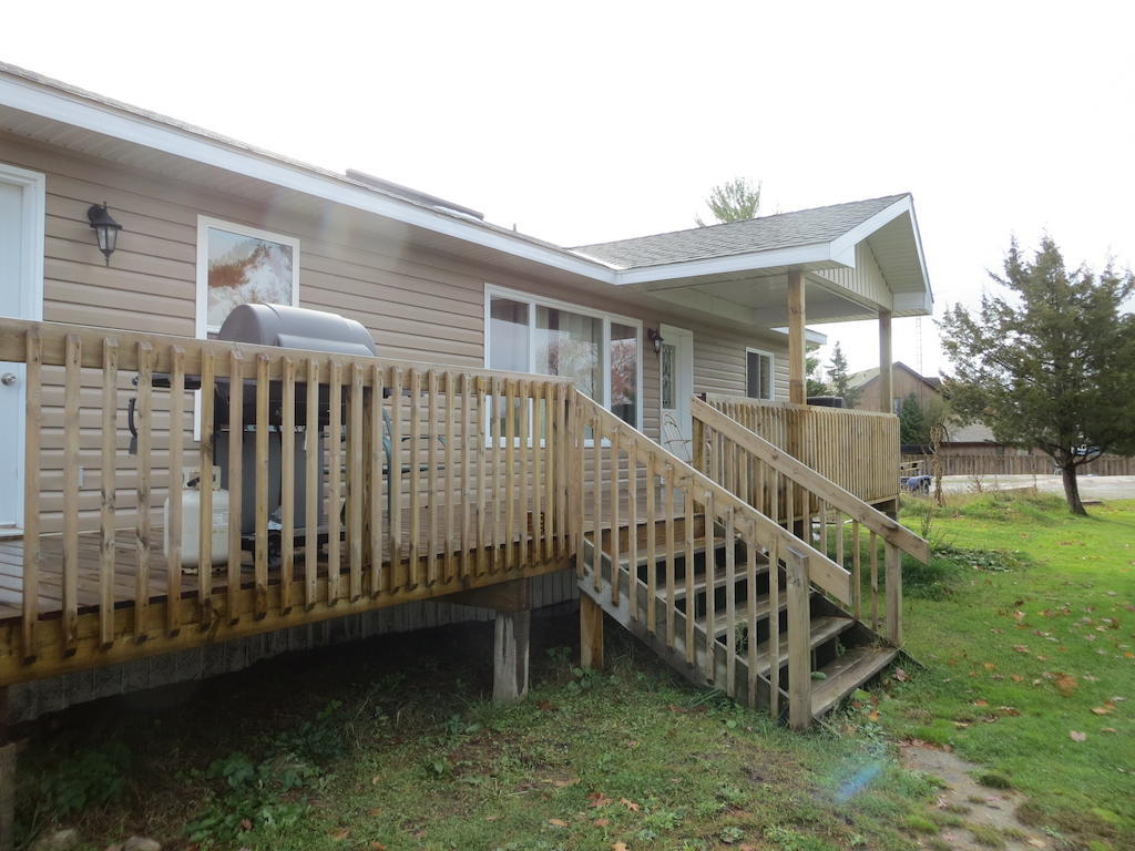 Halls Cottages Honey Harbor Oda fotoğraf